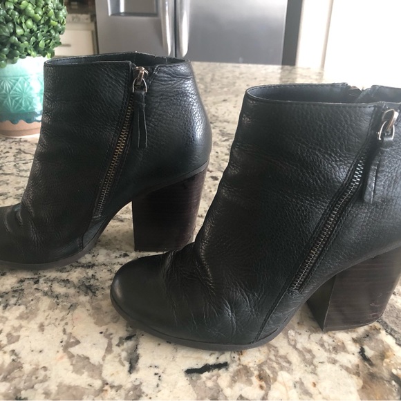 Reaction Kenneth Cole Black Leather Ankle Boots Women’s Size 8.5M - Picture 6 of 11